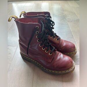 Of blood dr marten boots size 7 women